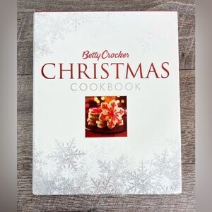 Betty Crocker Christmas Cookbook by Betty Crocker Editors 2006 Hardcover